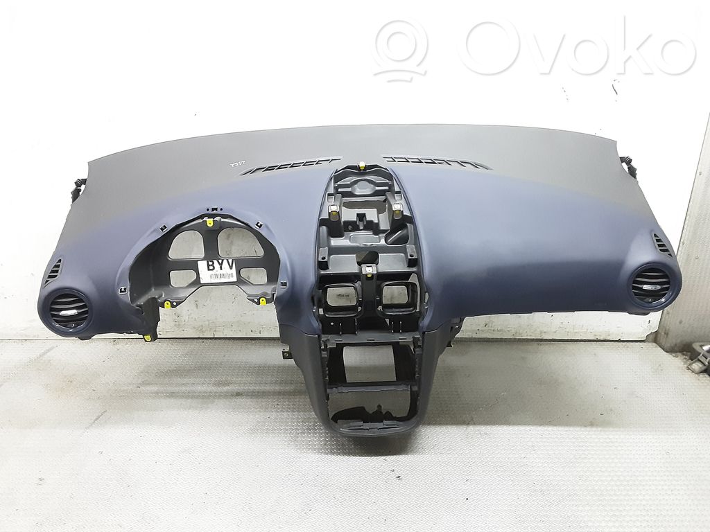 Opel Corsa D Панель 