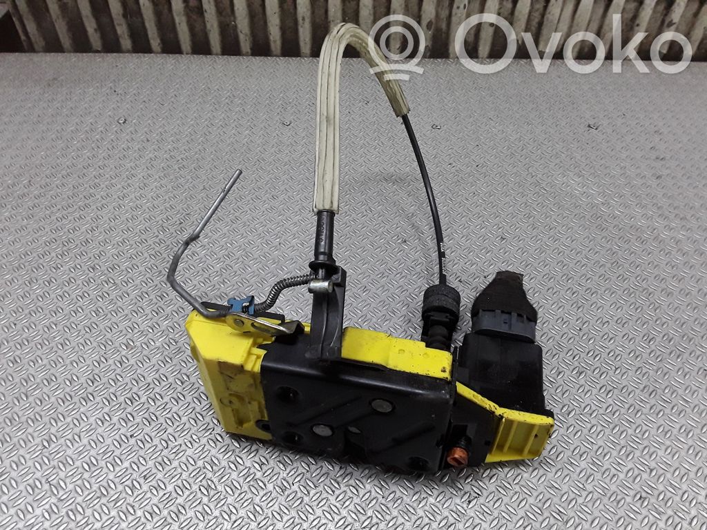 Volvo XC90 Rear door lock 