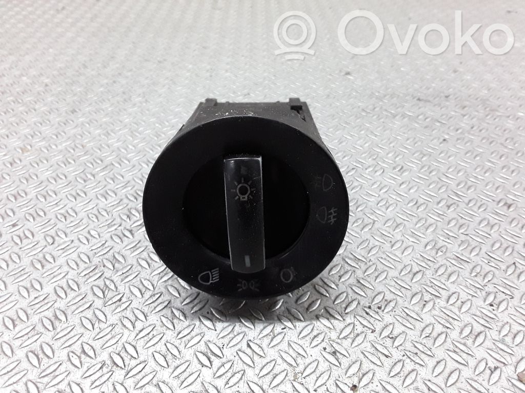 Light switch   6Q0941531C