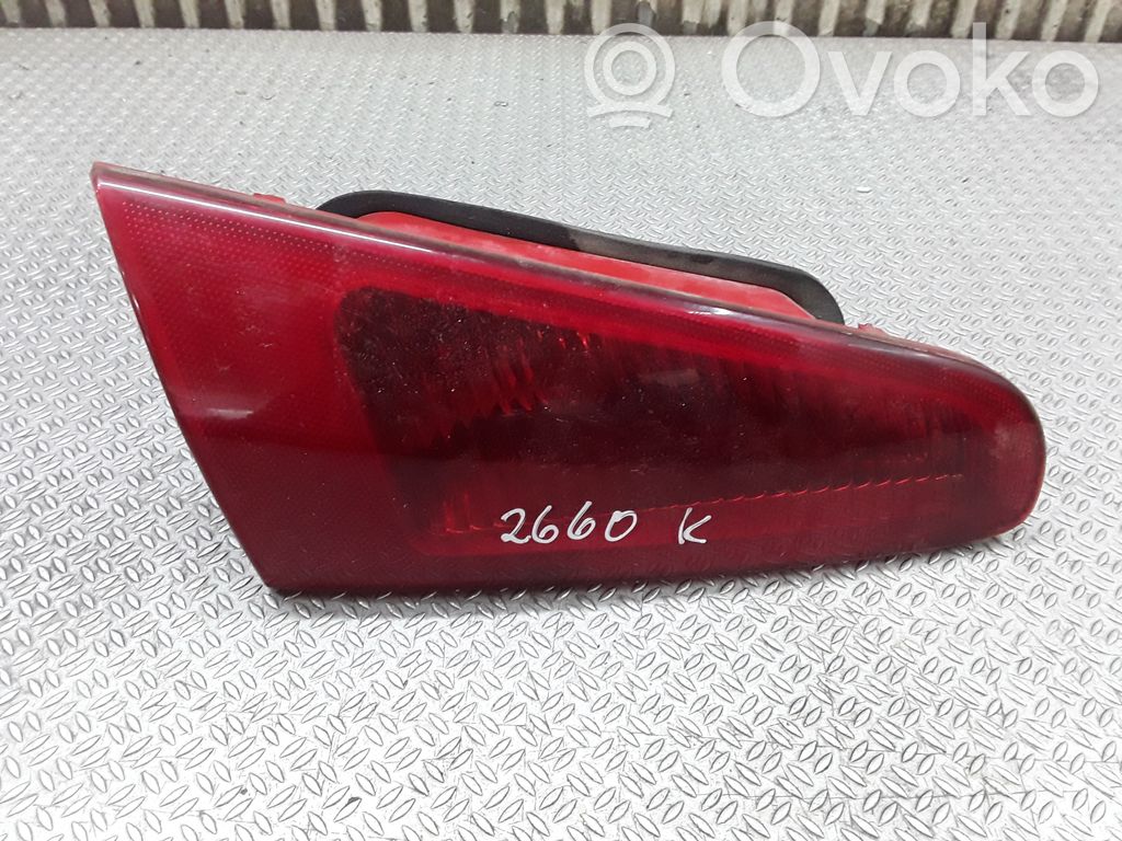 Alfa Romeo 147 Aizmugurējais lukturis pārsegā 