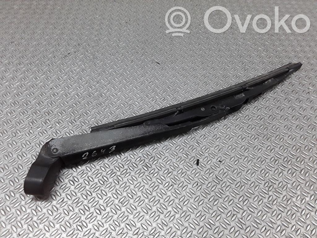 Rear wiper blade