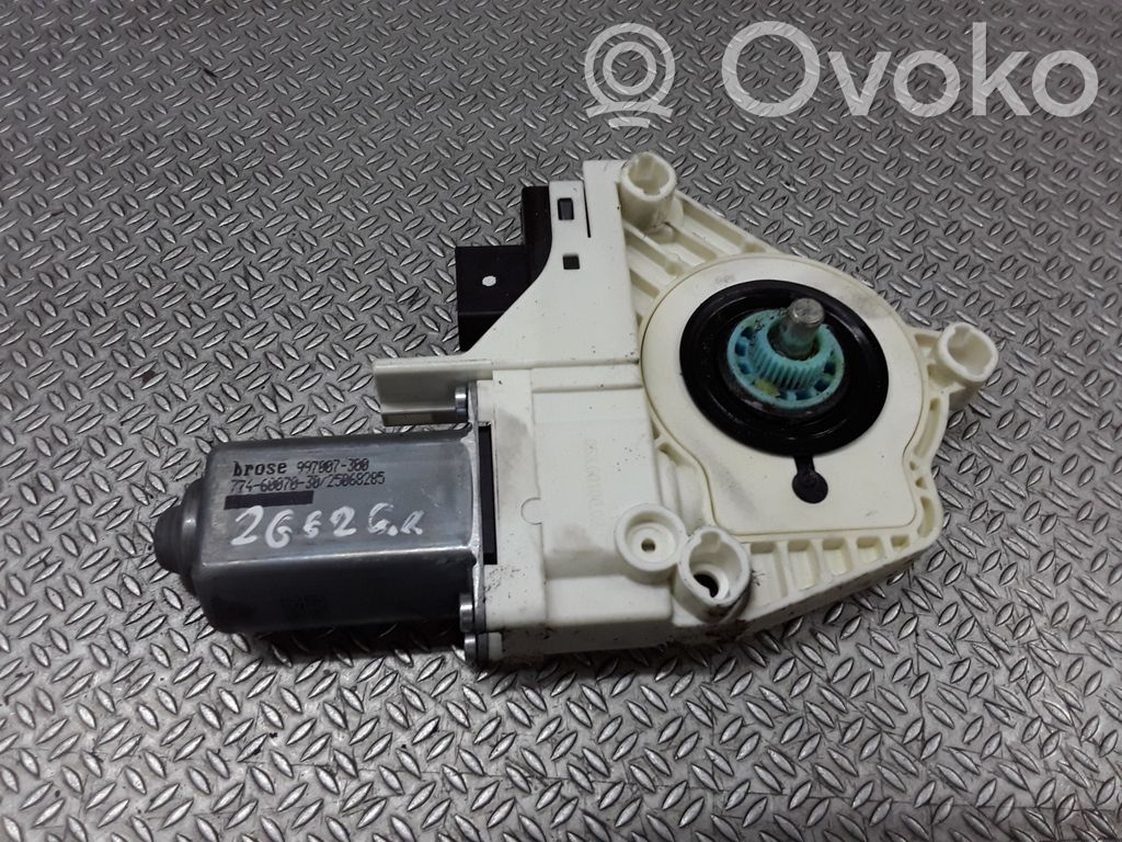 Motor macara geam ușă spate   4F0959801F