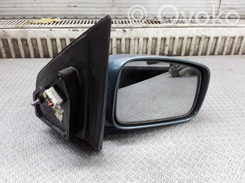 Elektryczne lusterko boczne drzwi przednich   E11015754