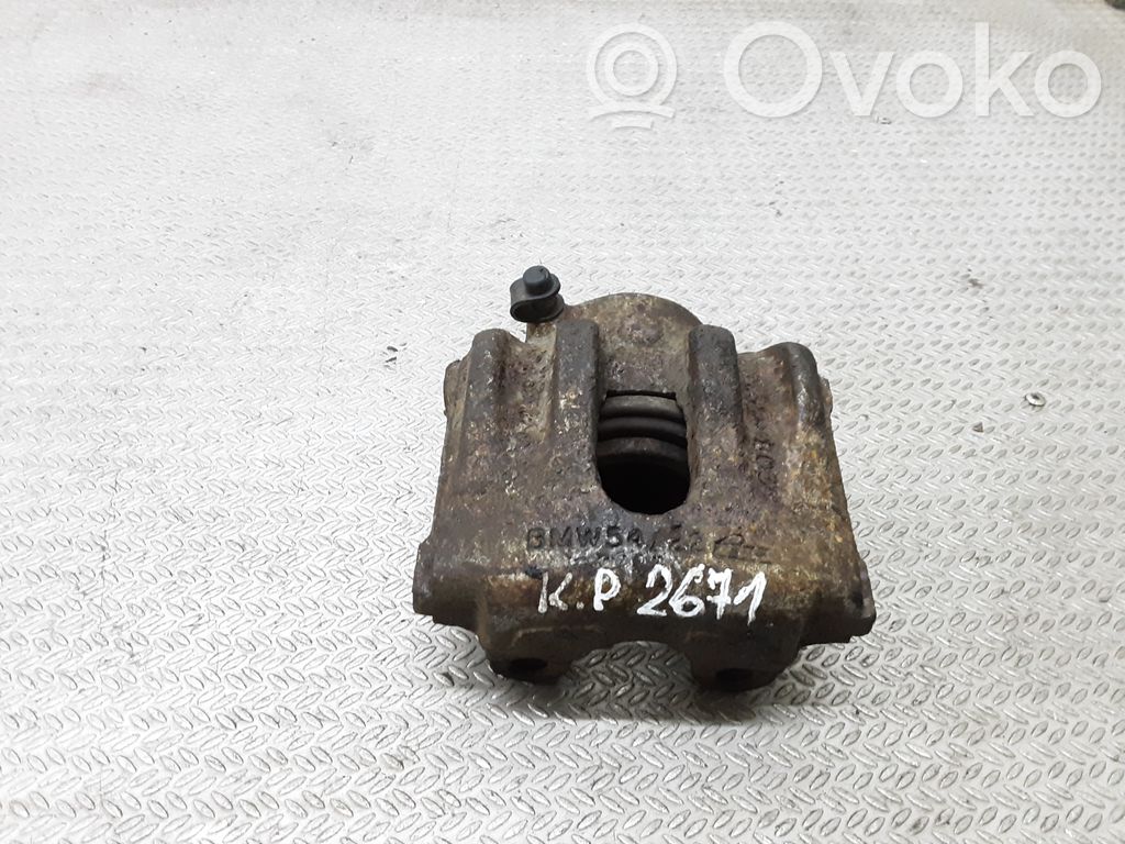 Front brake caliper