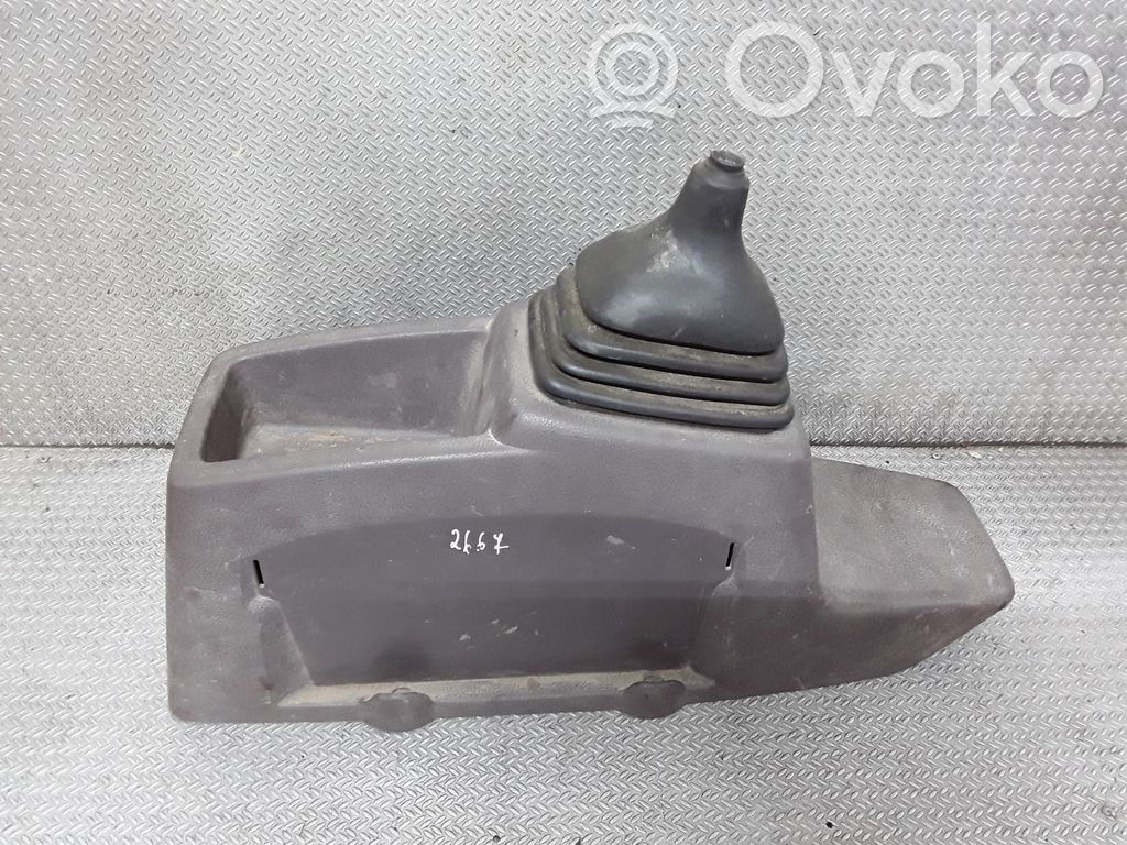Opel Movano A Centrālā konsole 