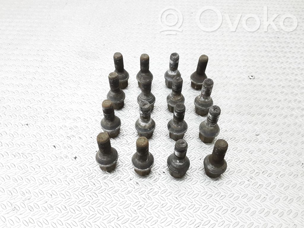 Nuts/bolts