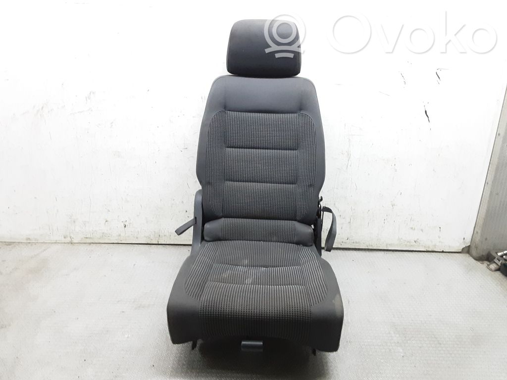 Fotel tylny   1T0883065D