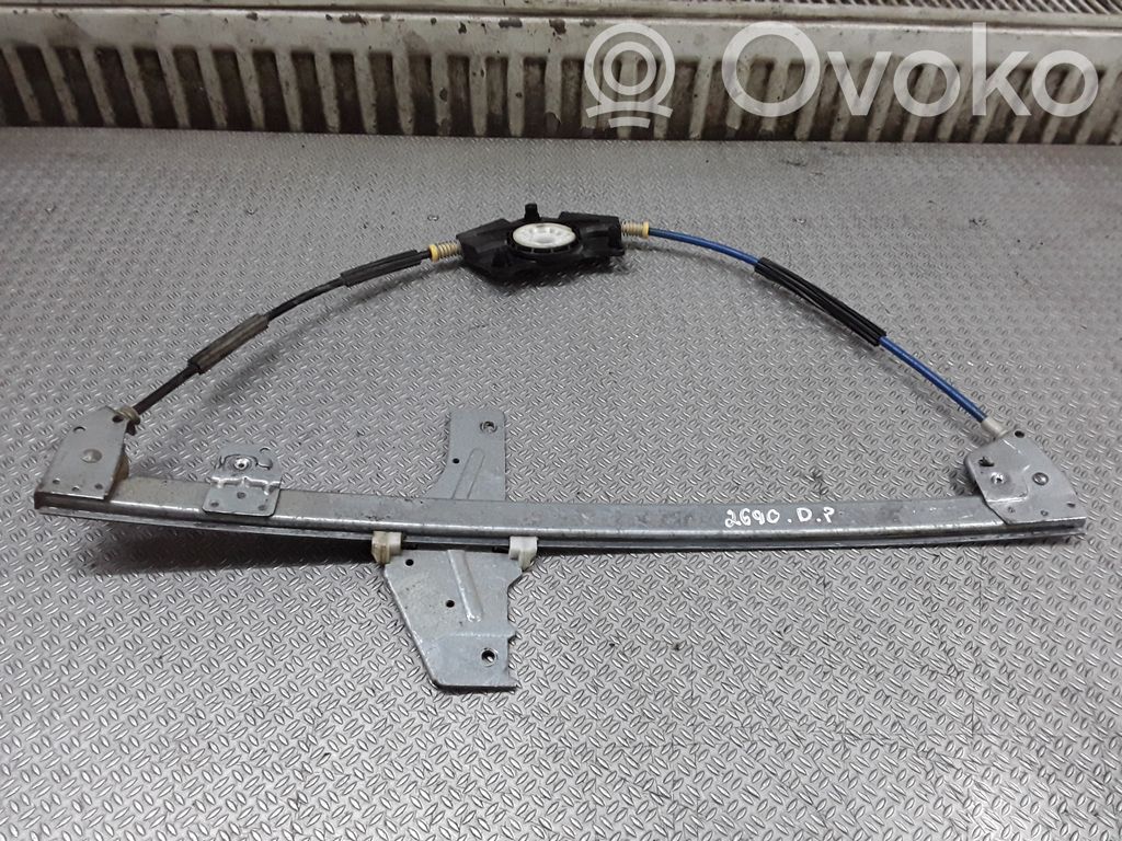 Front window lifting mechanism without motor