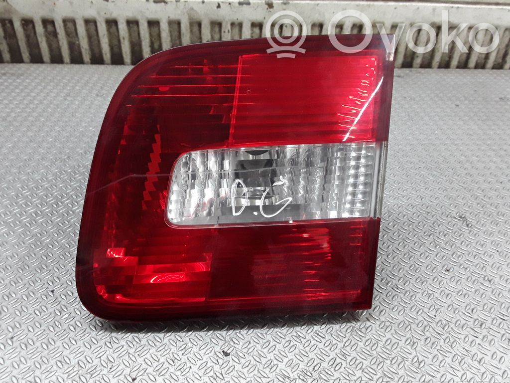 Volkswagen Polo Lampy tylnej klapy bagażnika 