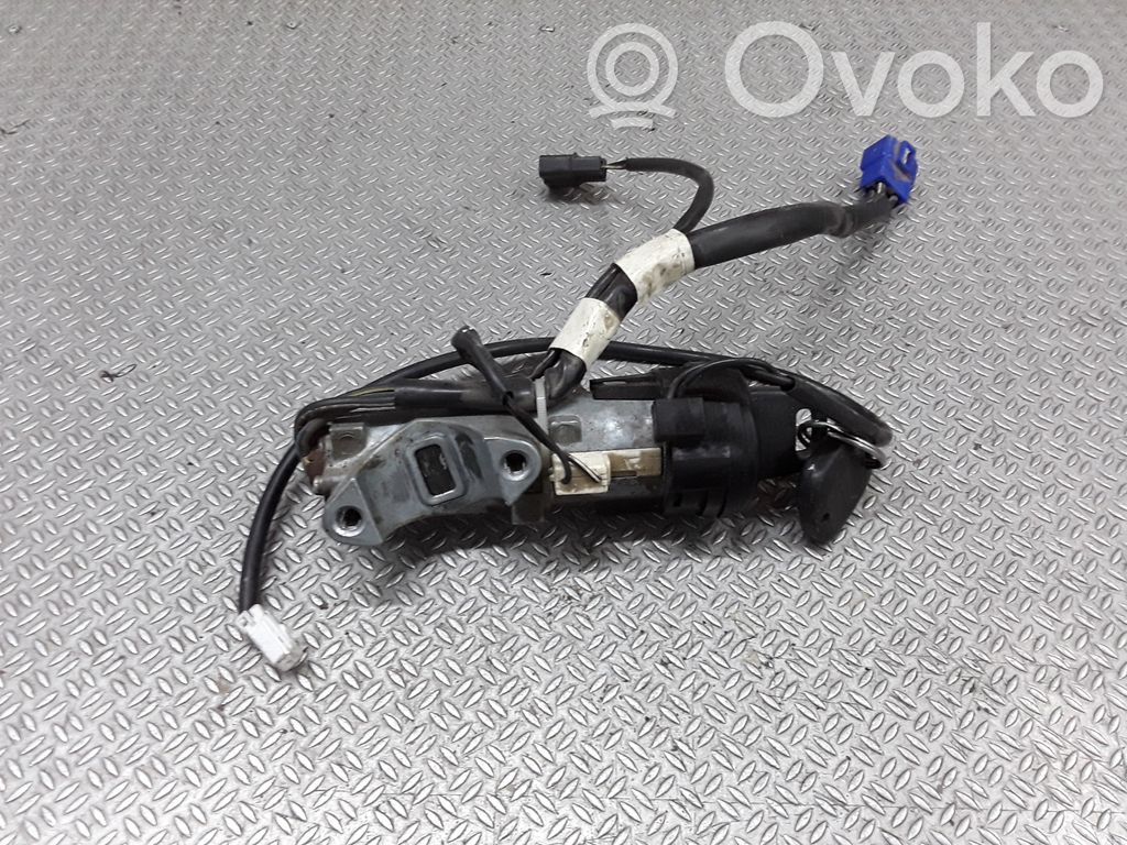Užvedimo spynelė   88215AE000