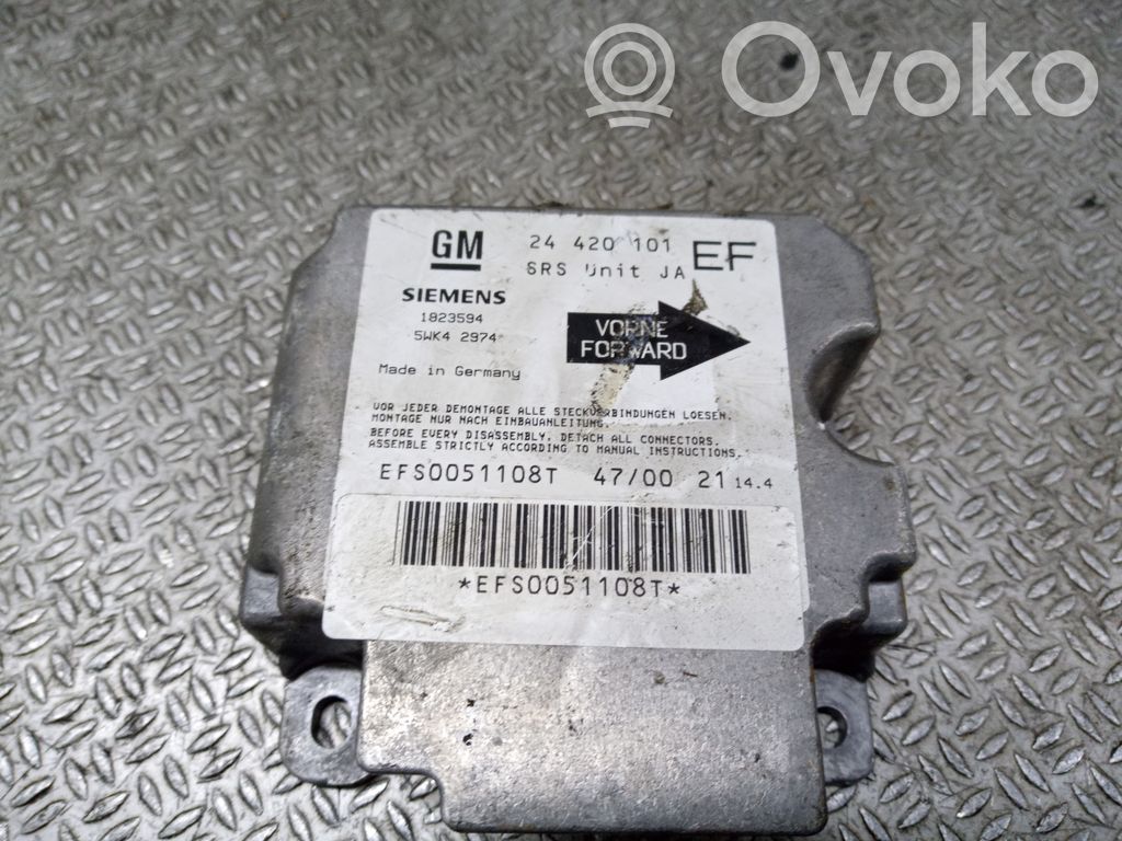 Opel Omega B2 Airbag control unit/module 