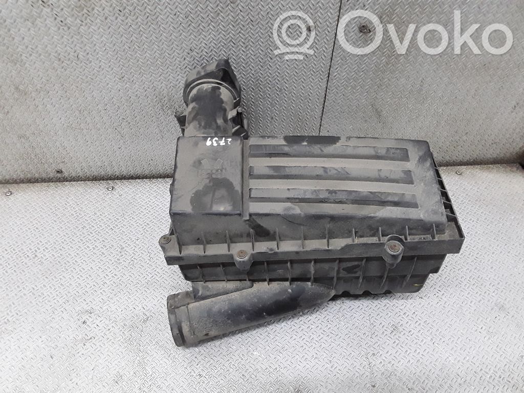 Air filter box   3C0129607AE