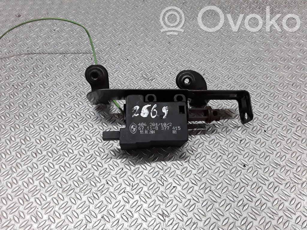 BMW 5 E60 E61 Siłownik klapki wlewu paliwa 