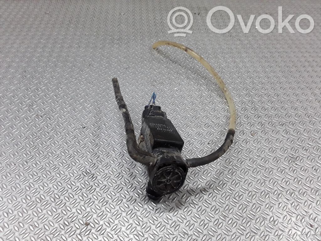 Toyota Corolla Verso E121 Windscreen/windshield washer pump 