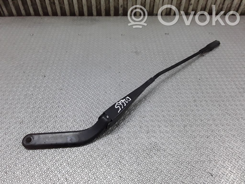 BMW 1 E81 E87 Wischerarm vorne 