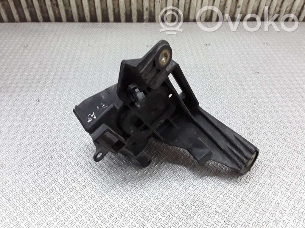 Soporte para la bomba de ABS   13214939