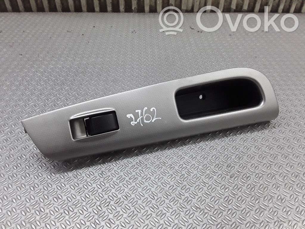 Toyota Corolla E120 E130 Electric window control switch 