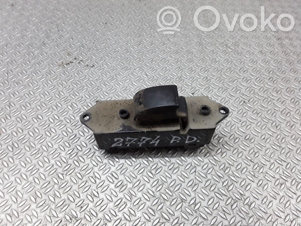 Mitsubishi L200 Electric window control switch 