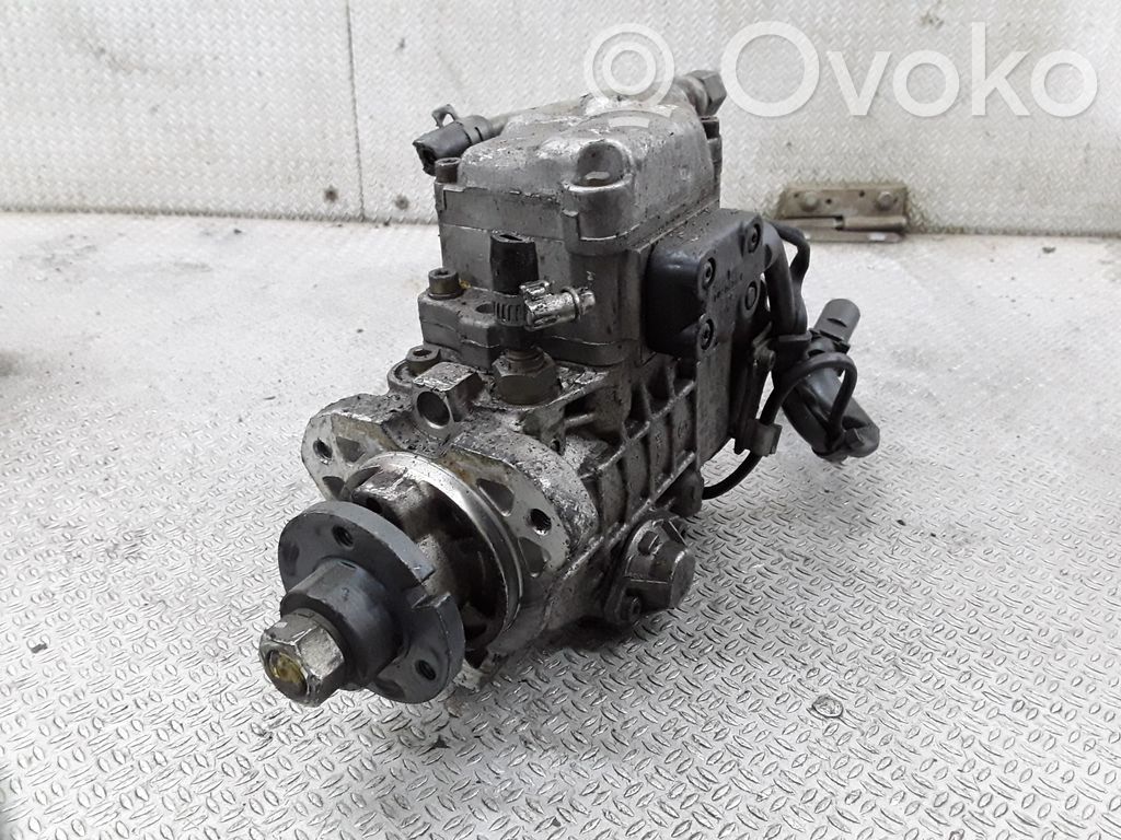 Volkswagen Golf IV Pompa ad alta pressione dell’impianto di iniezione 