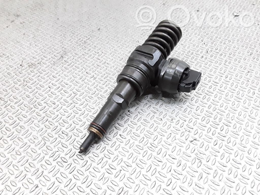 Injector combustibil   038130073AG