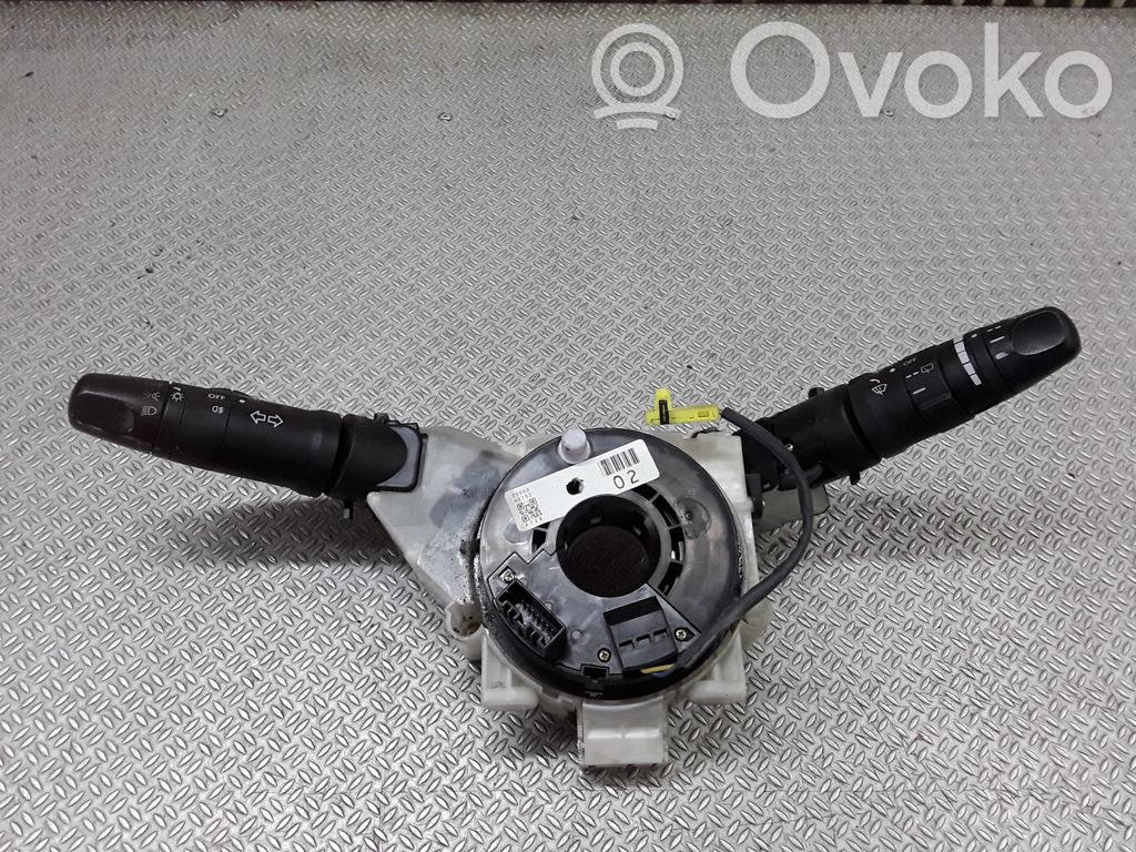 Nissan Micra Commodo, commande essuie-glace/phare 