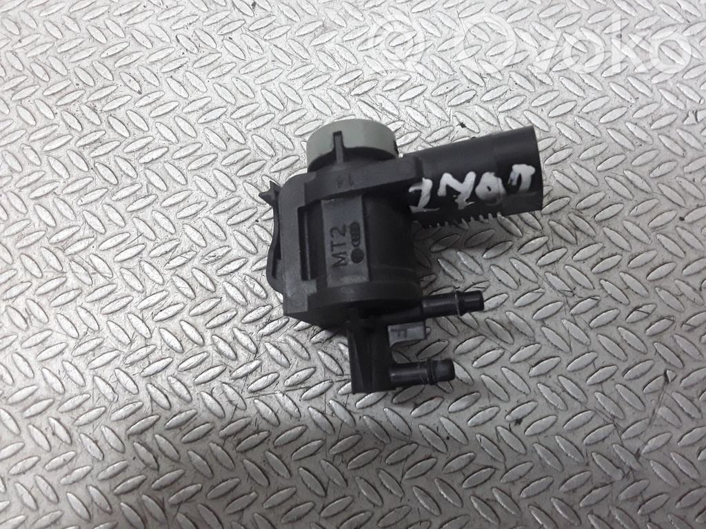 Volkswagen Sharan Turbolader Druckwandler Magnetventil 
