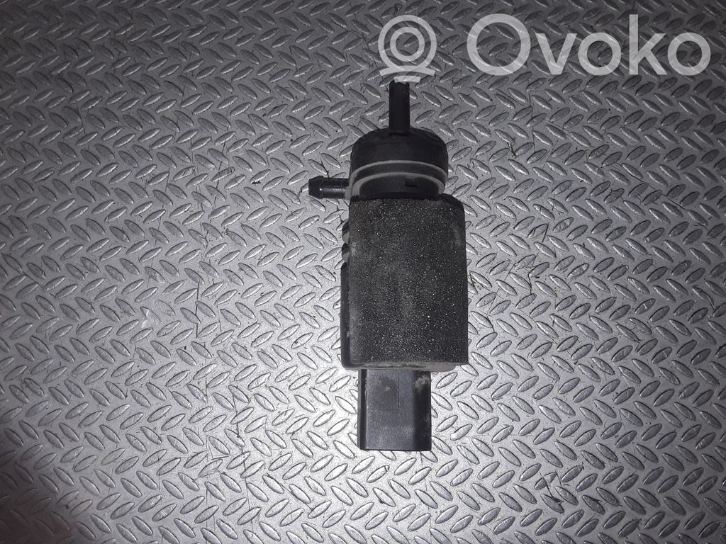 Windscreen/windshield washer pump