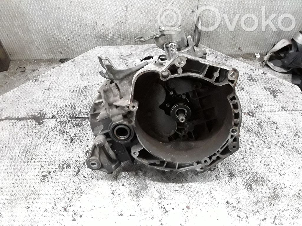 Opel Corsa D Cutie viteze manuală cu 6 trepte 