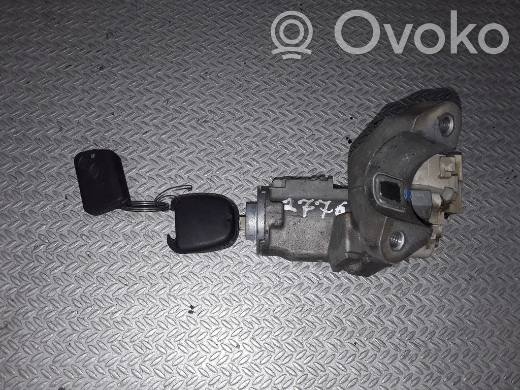 Toyota Corolla Verso E121 Ignition lock 