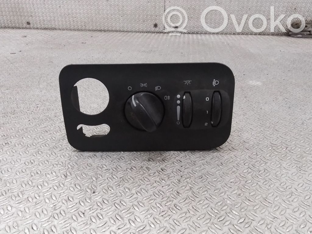Chrysler Voyager Light switch 