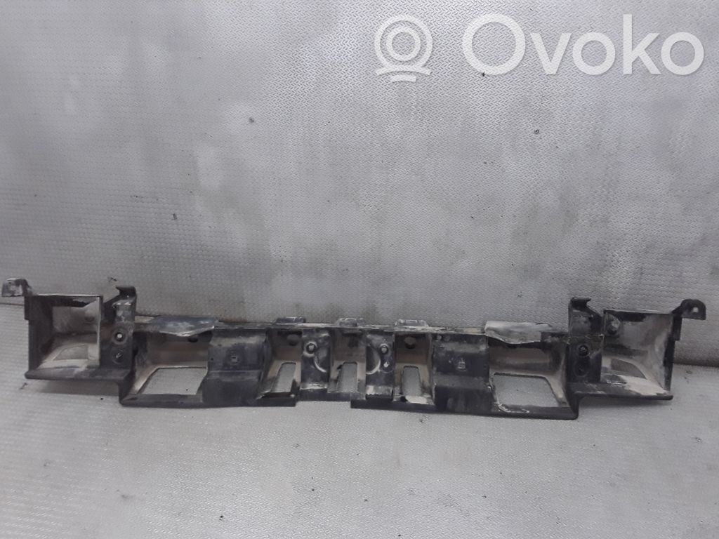 Peugeot 407 Soporte de montaje del parachoques trasero 