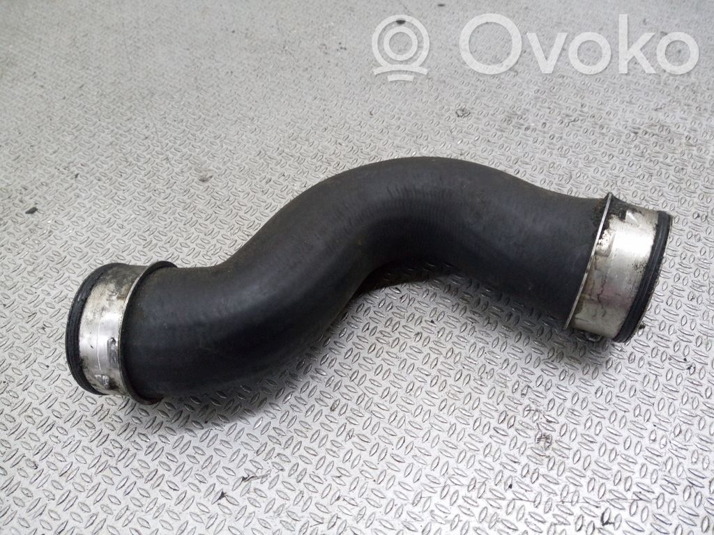 Volkswagen PASSAT B6 Tubo flessibile intercooler 