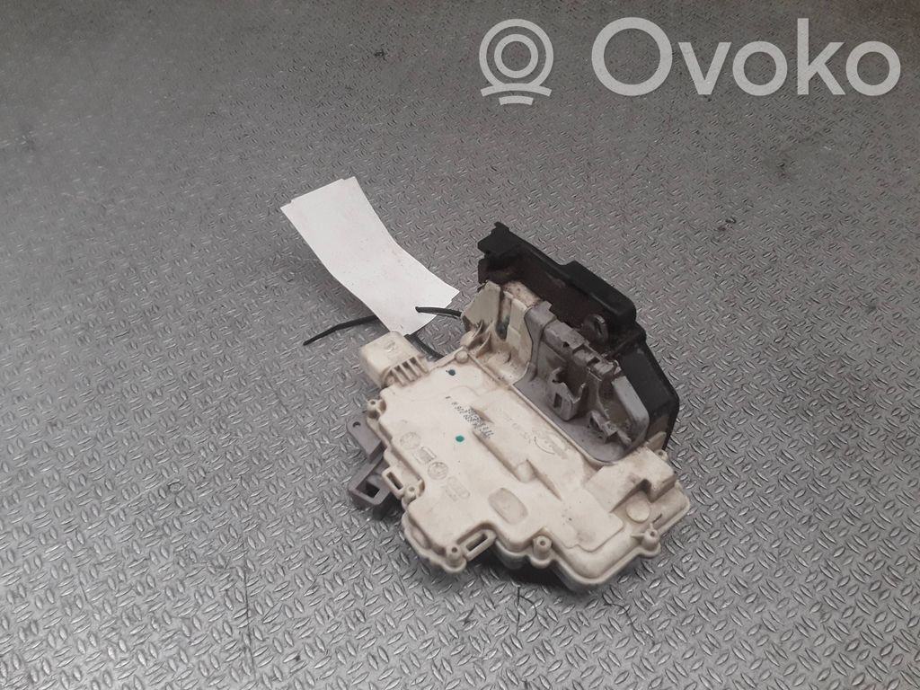 Volkswagen PASSAT B6 Serratura portiera posteriore