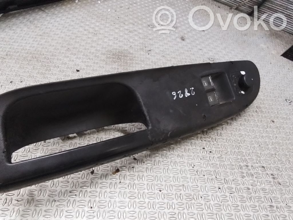 Volkswagen PASSAT B6 Comutator comandă geamuri electrice 