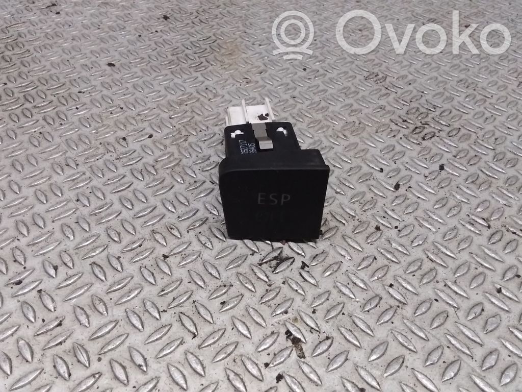 Interruptor ESP (programa de estabilidad)   3C0927117