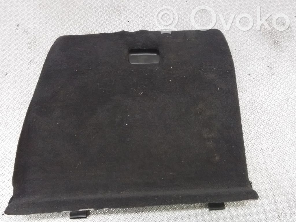 Audi A6 S6 C6 4F Boczek / Tapicerka / bagażnika 