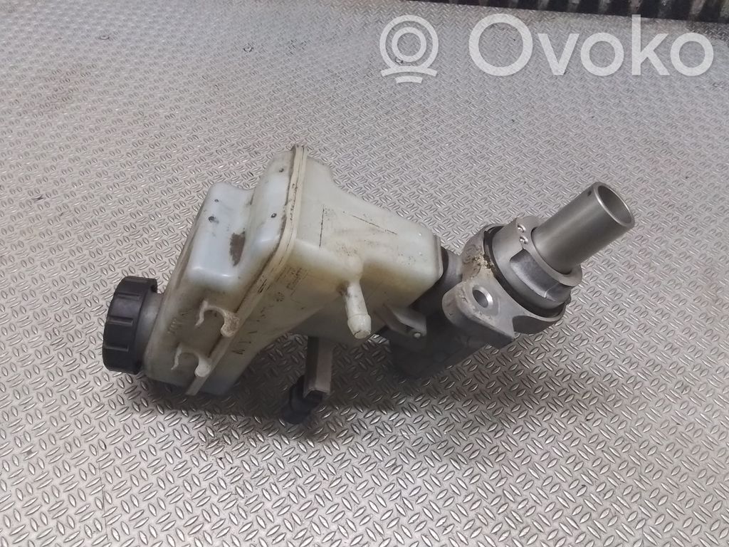 Opel Meriva B Pääjarrusylinteri 