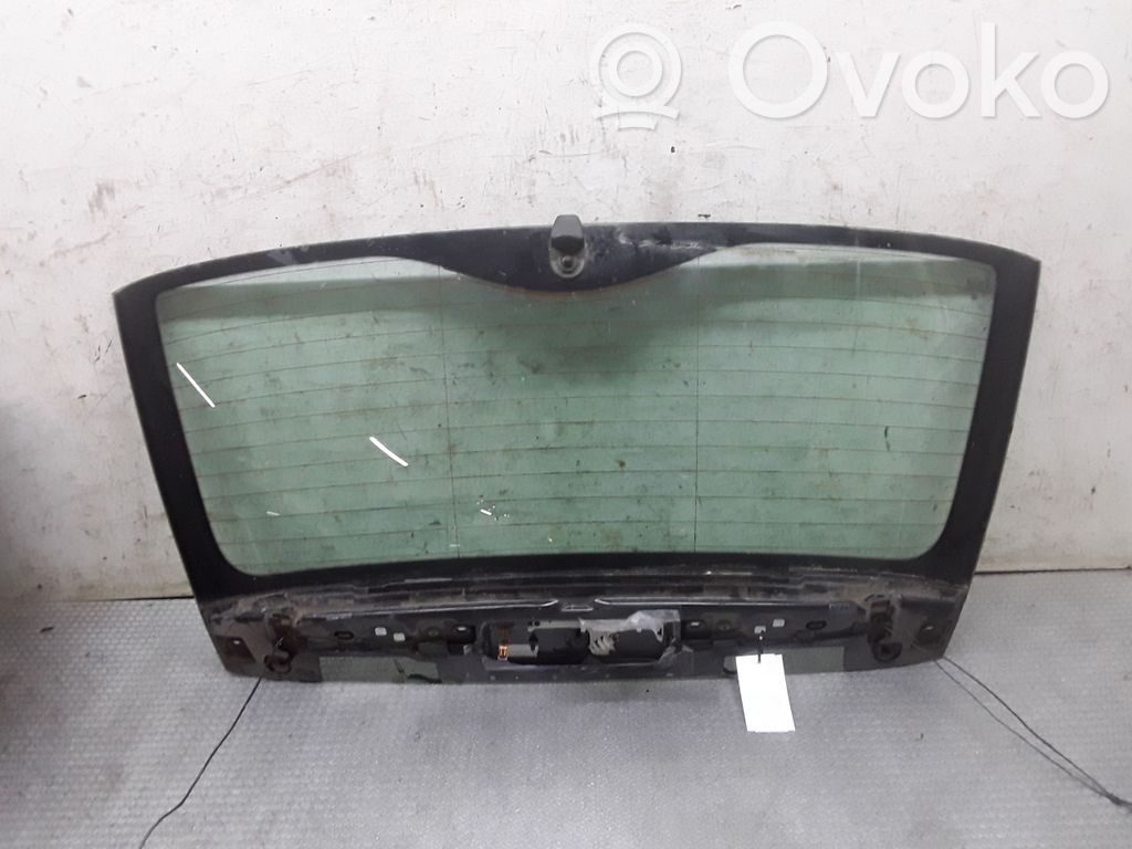Opening tailgate glass