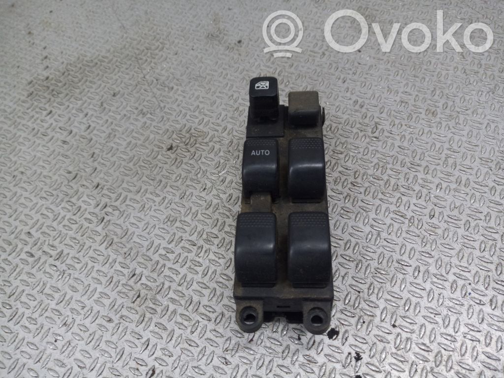 Subaru Legacy Electric window control switch 