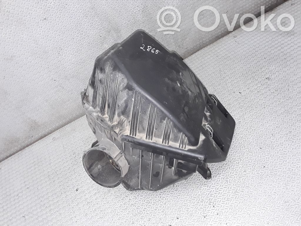 BMW 5 E60 E61 Oro filtro dėžė 