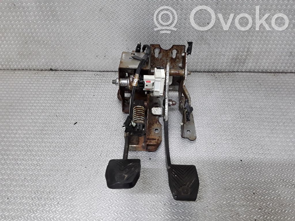 Conjunto de pedal   05310014AB