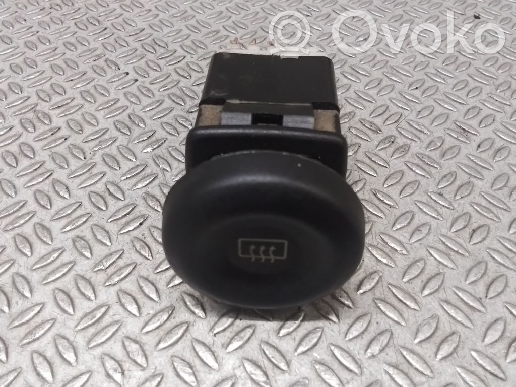 Windscreen/window heater switch   8200047293