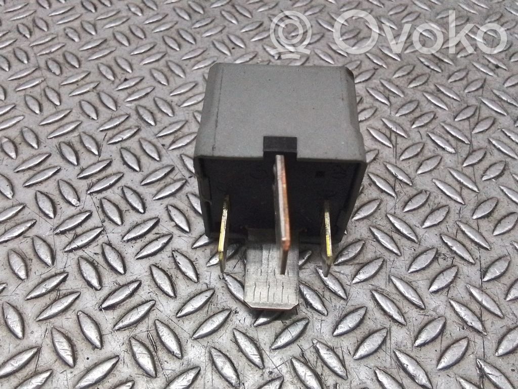 Ford Mondeo MK IV Other relay 