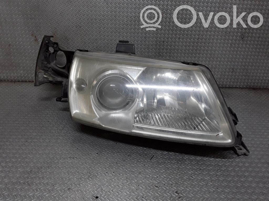 Headlight/headlamp   89008301,XSEON