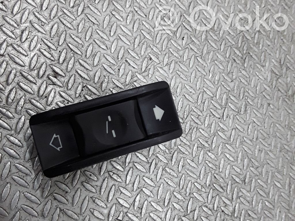 BMW 5 E39 Sunroof switch 