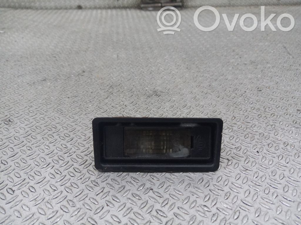 Number plate light   20100785