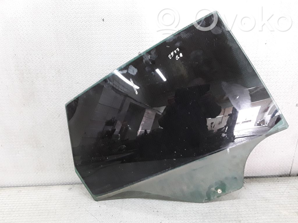 Rear door window glass