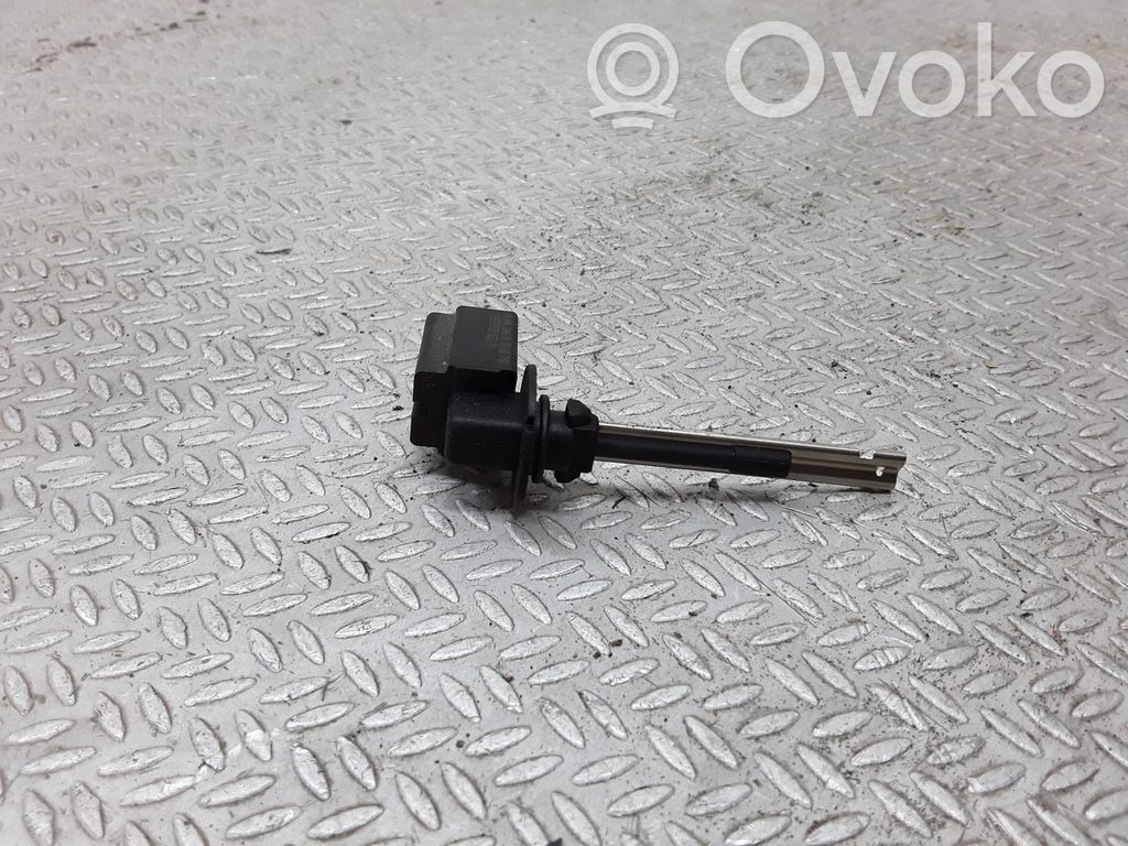 Interior temperature sensor   A64100400