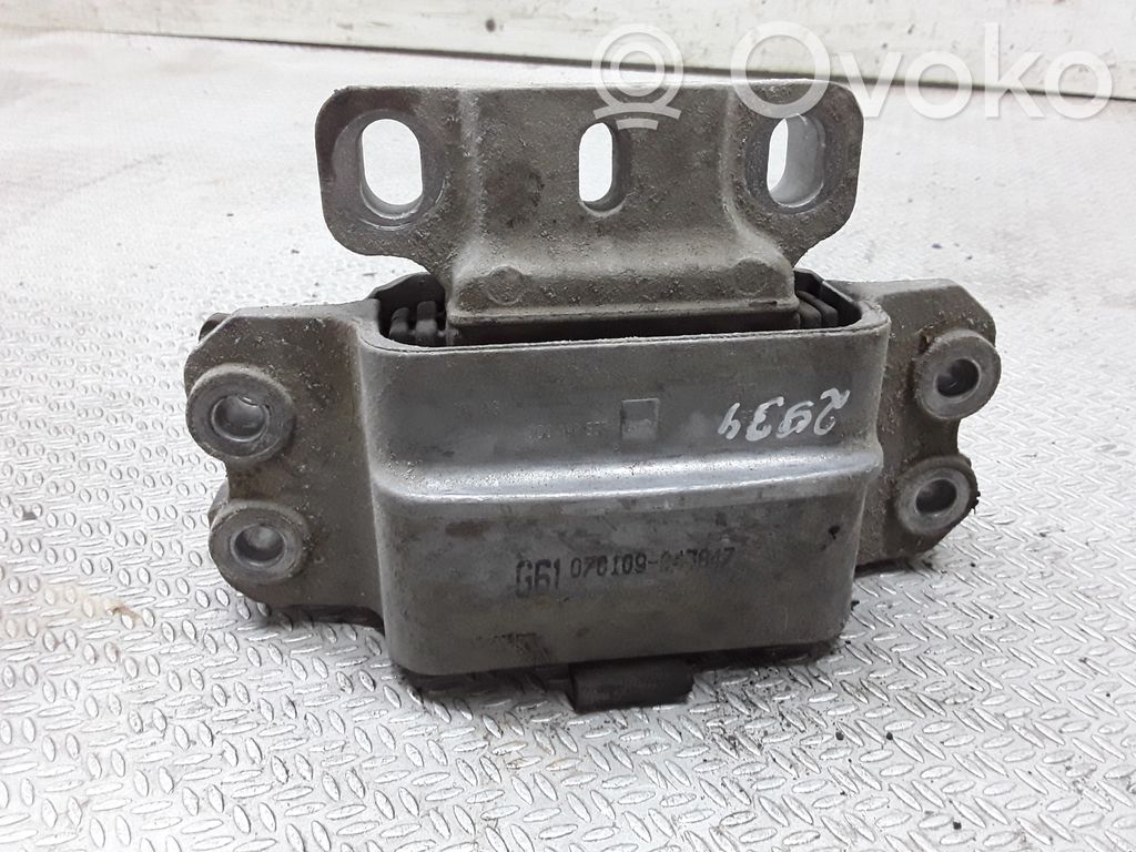 Volkswagen PASSAT B6 Suport cutie viteze 