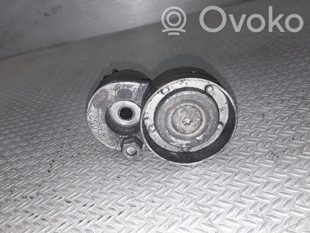 Volvo S40, V40 Diržo įtempėjas 